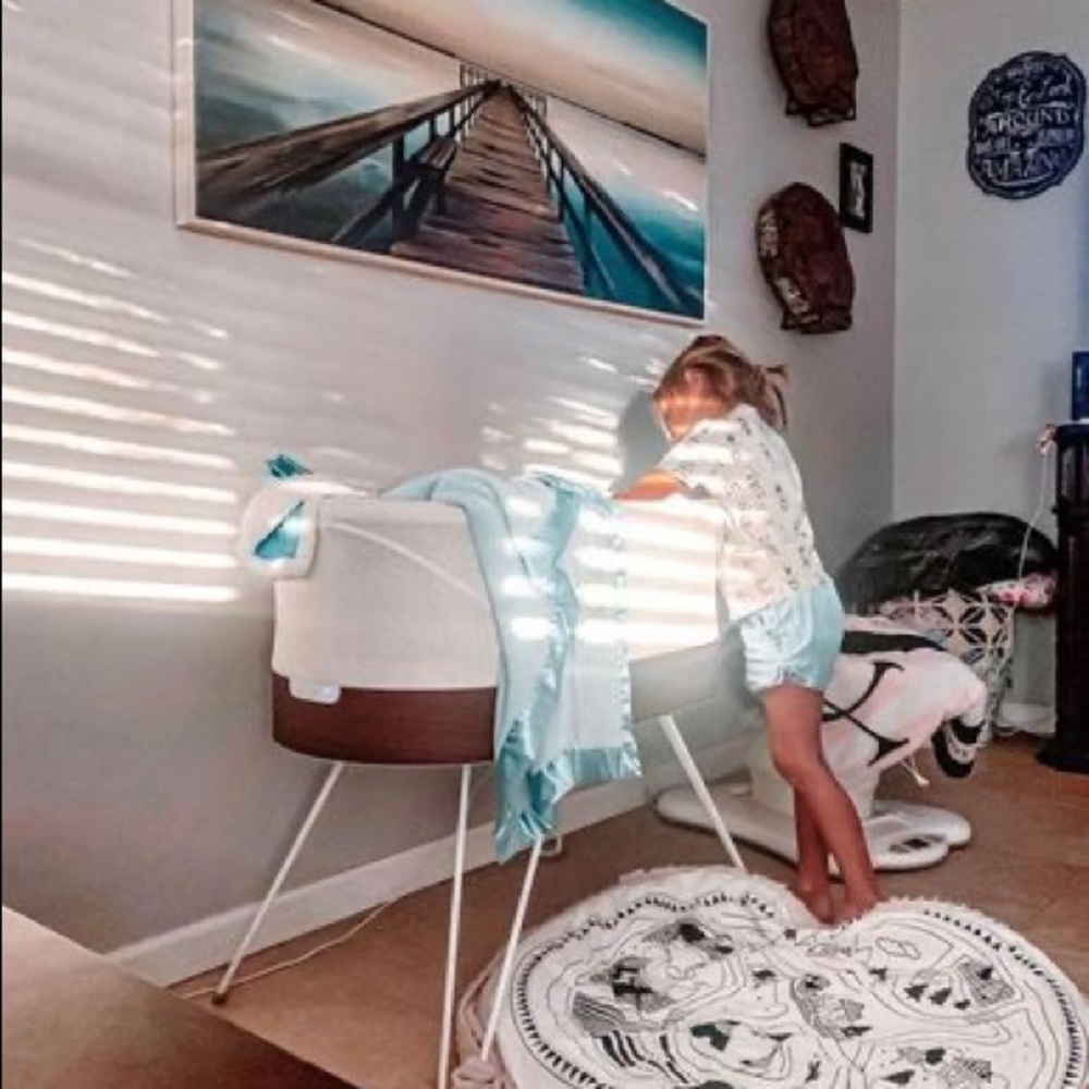 Snoo Smart Sleeper Bassinet Bundle- Happiest Baby